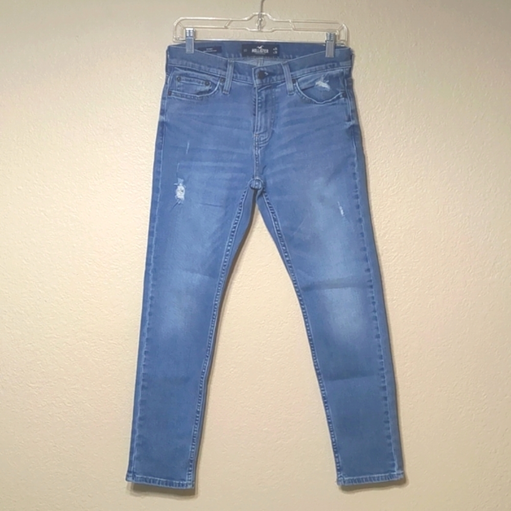 A5--HOLLISTER (DISTRESSED SKINNY JEANS)-